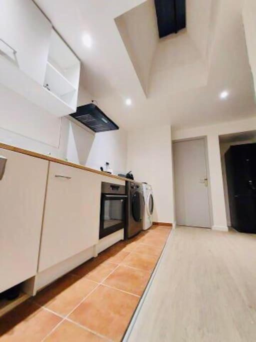 Appartement T3, Au Coeur De Montpellier, Wifi Et Climatisation Exterior photo